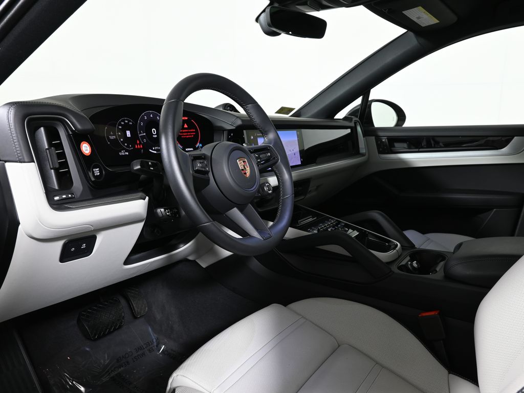 Thumbnail: 2025 Porsche  - 4