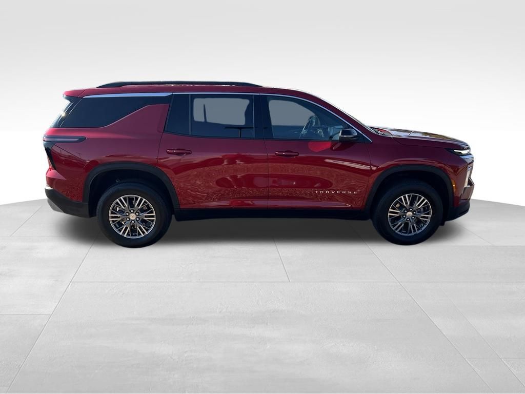 Used 2025 Chevrolet Traverse SUV