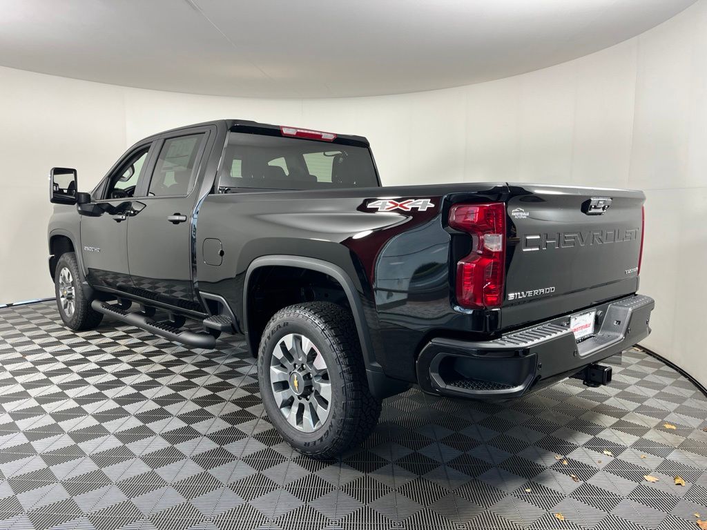 Thumbnail: 2026 Chevrolet Silverado 2500 - 3