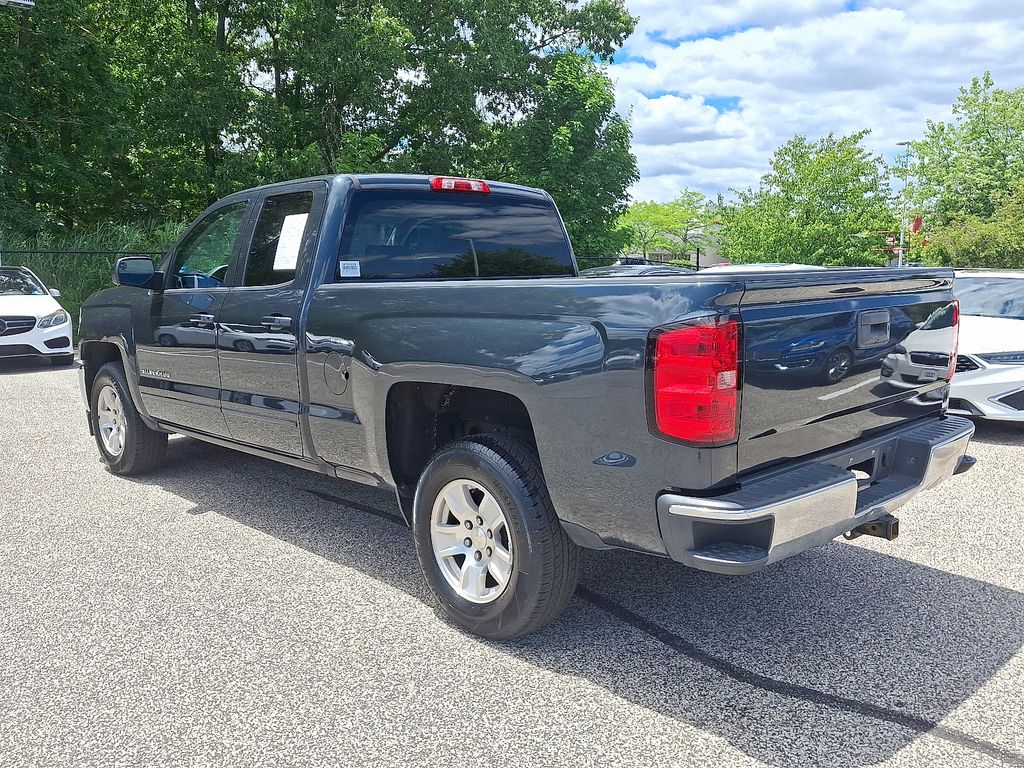 Thumbnail: 2018 Chevrolet Silverado 1500 - 4