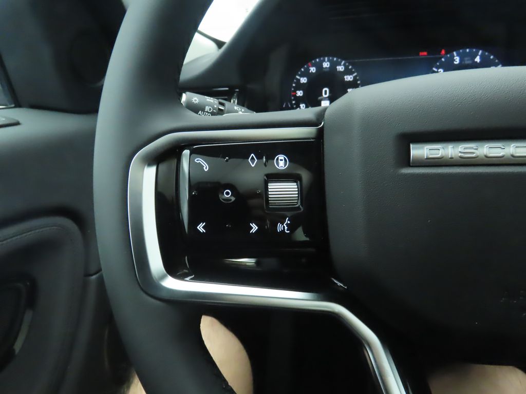 Thumbnail: 2025 Land Rover Discovery Sport - 11