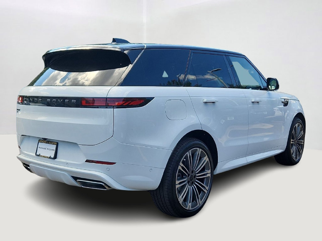 Thumbnail: 2026 Land Rover Range Rover Sport - 3