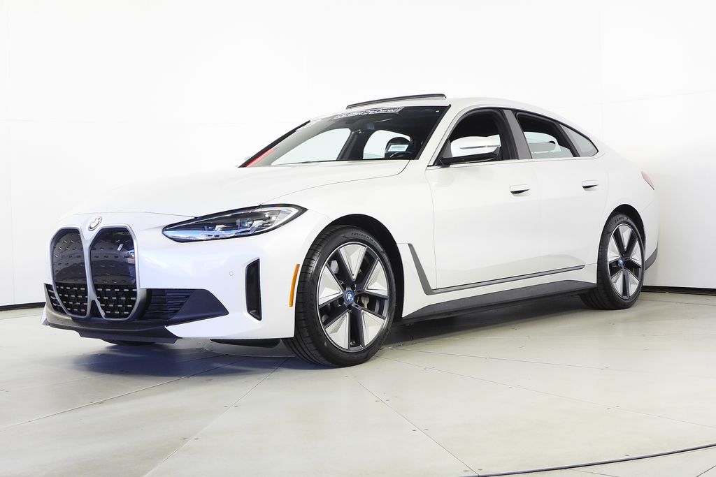 Thumbnail: 2023 BMW i4 - 2