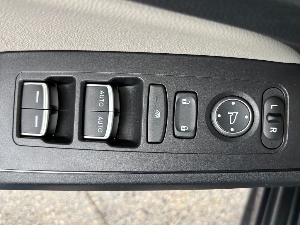 Thumbnail: 2024 Honda Civic - 25