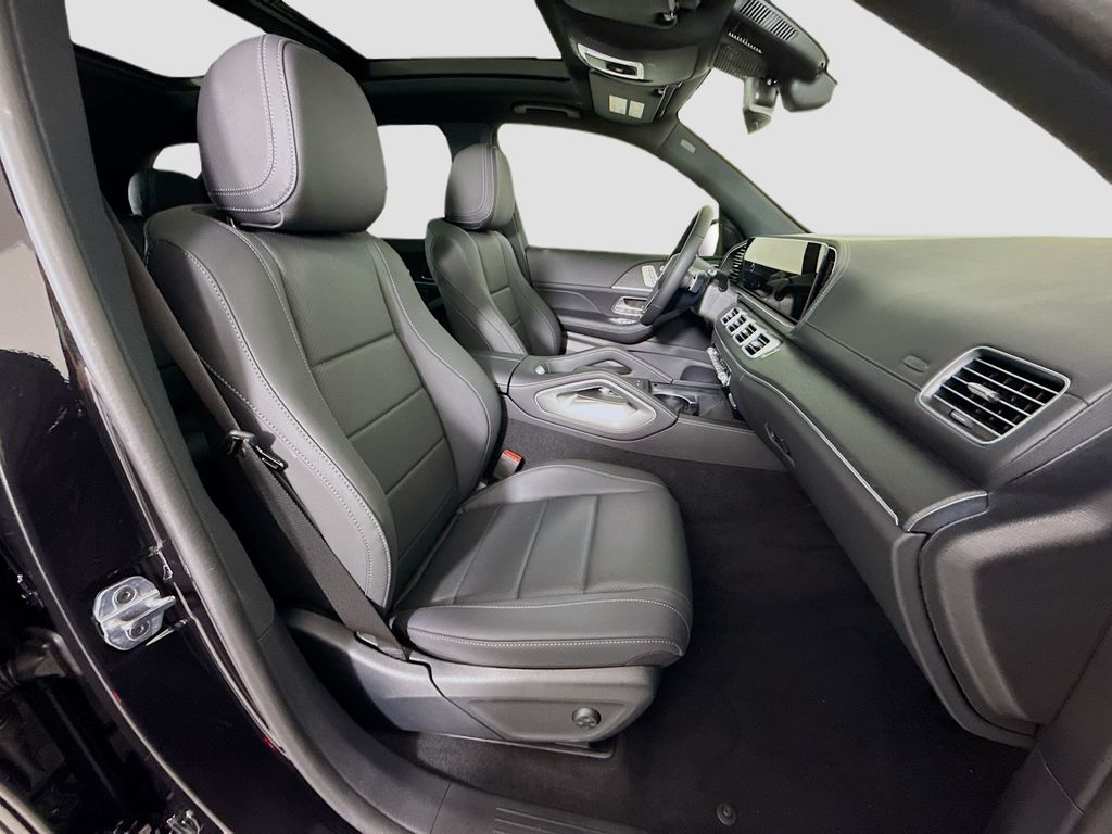 Thumbnail: 2026 Mercedes-Benz GLE - 21