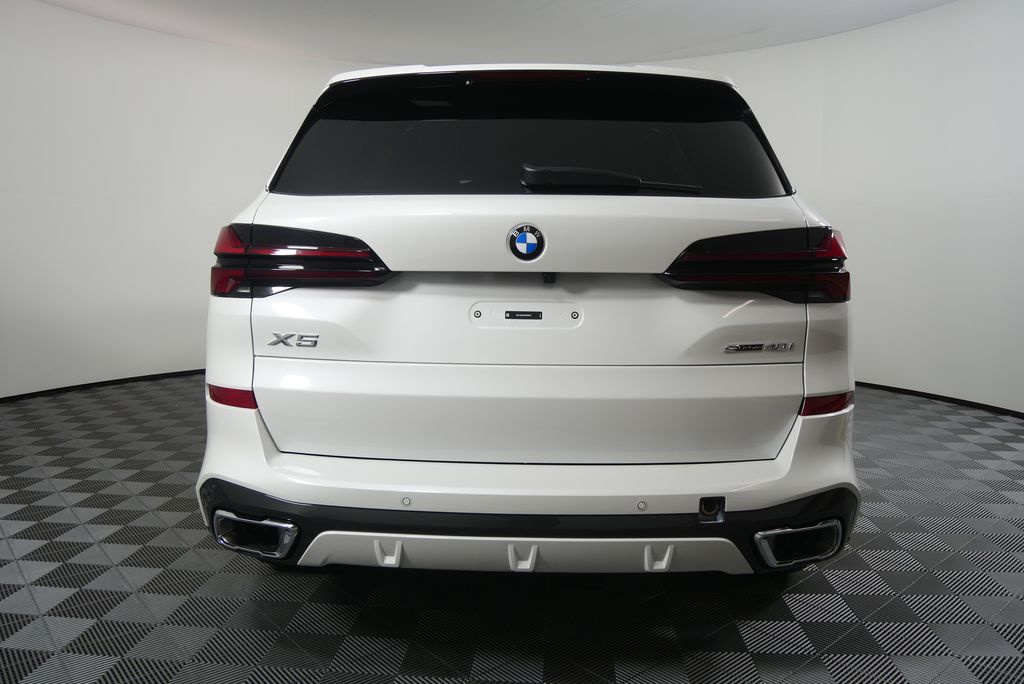 Thumbnail: 2026 BMW X5 - 4