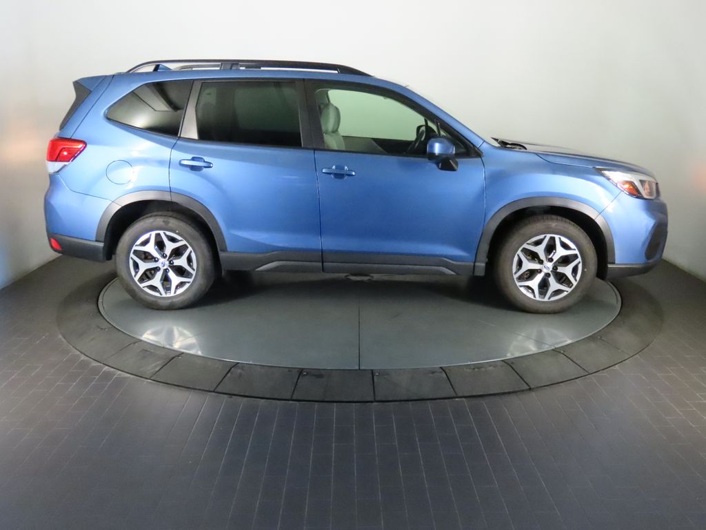 Thumbnail: 2020 Subaru Forester - 8