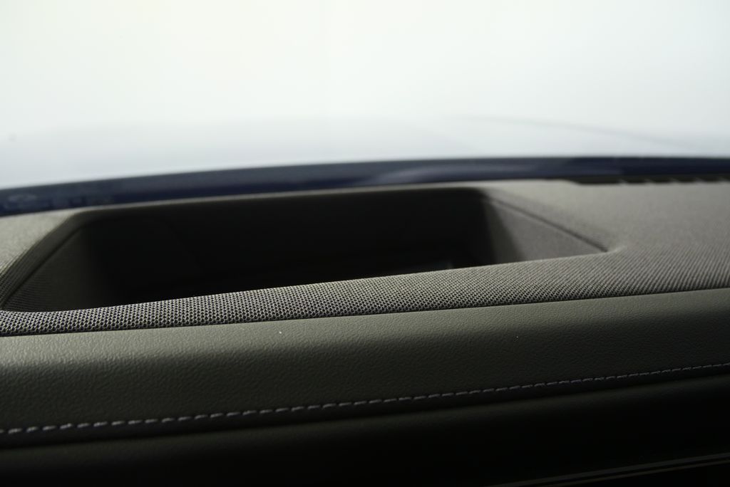 Thumbnail: 2025 BMW i7 - 22