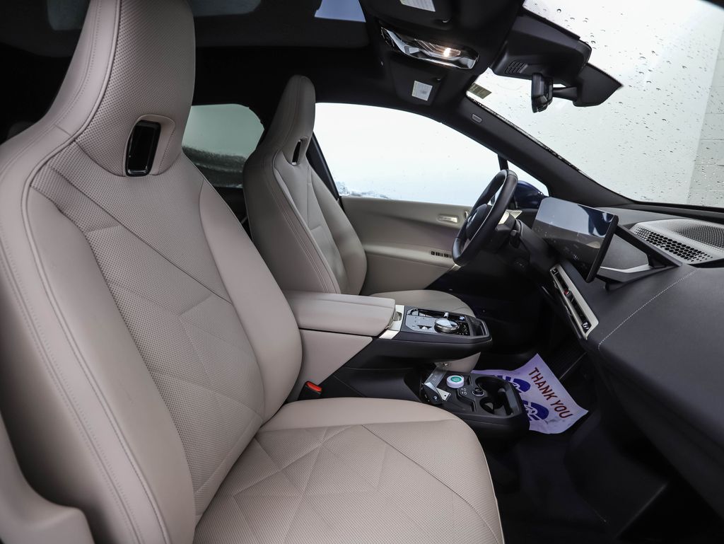 Thumbnail: 2025 BMW iX - 31