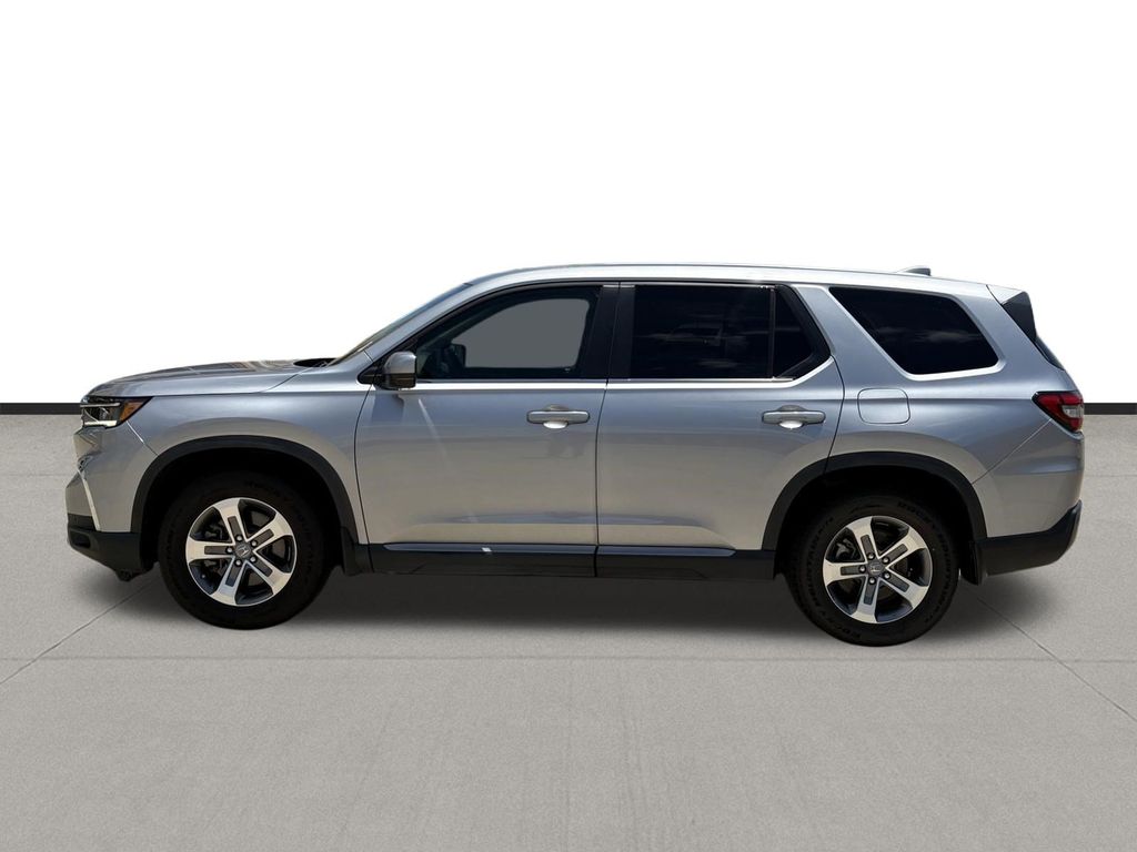 2023 Honda Pilot EX-L Silver at Community Honda
