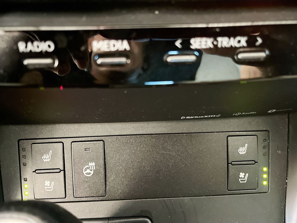 Used 2021 White Lexus 350 F SPORT image 20