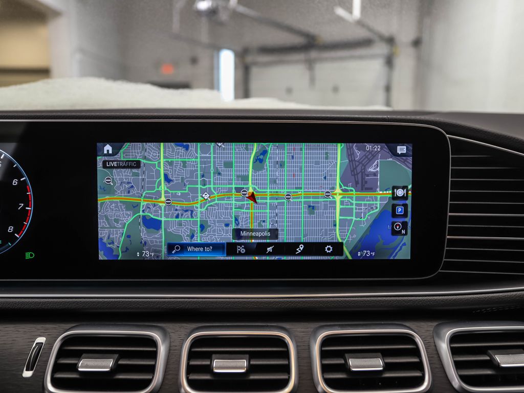 Thumbnail: 2023 Mercedes-Benz GLS - 16