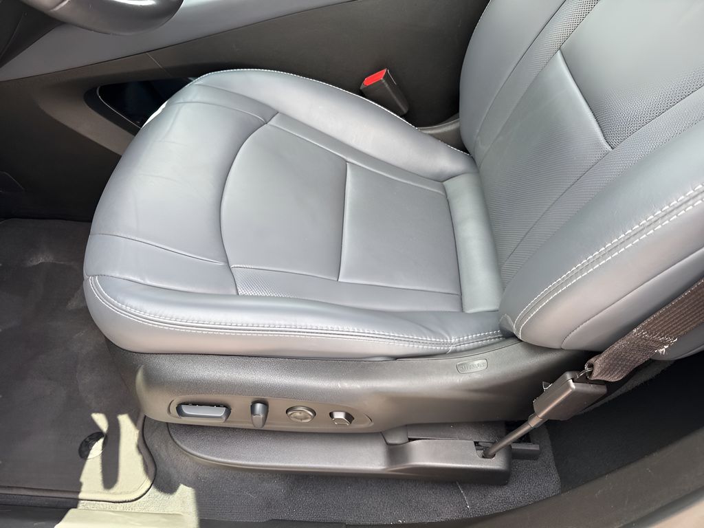 Used Car 2024 Buick Enclave  Premium Group For Sale Under $30,000 In Austin, Texas