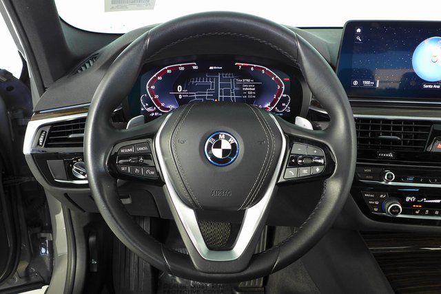 2022 BMW 5 Series 530e iPerformance 26