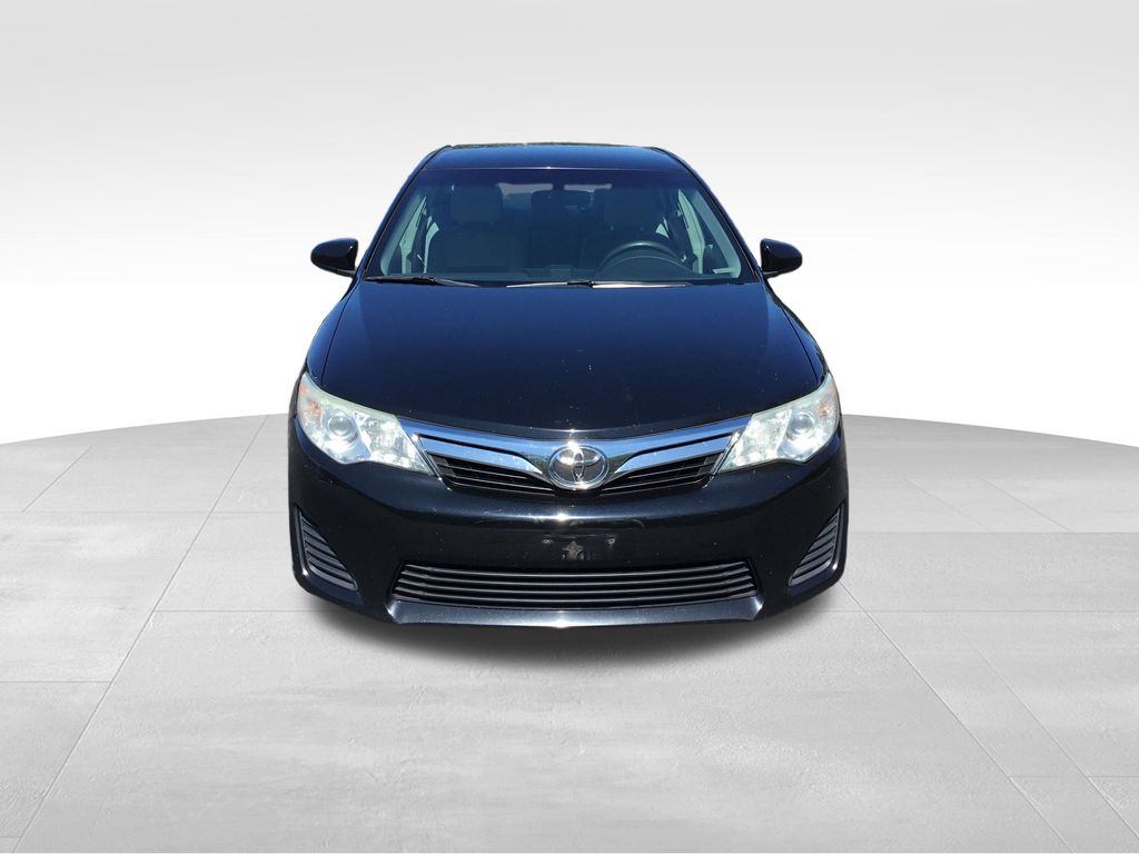 Thumbnail: 2014 Toyota Camry - 8