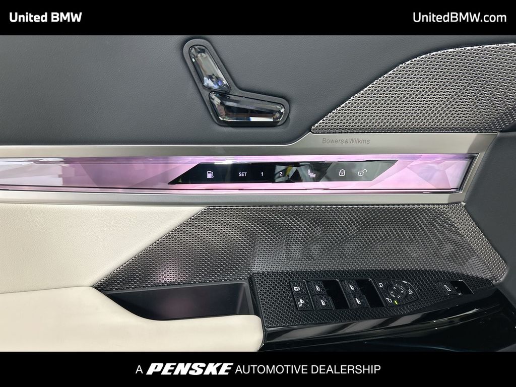 Thumbnail: 2026 BMW 7 Series - 11