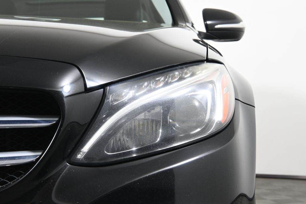 2015 Mercedes-Benz C-Class C 300 10