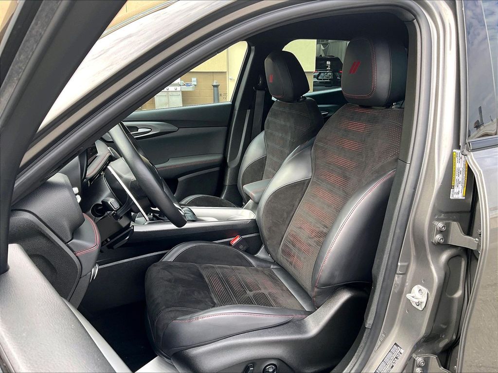2024 Dodge Hornet — photo 10