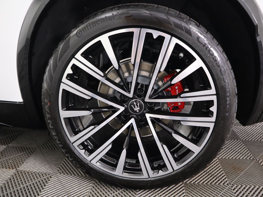 Thumbnail: 2025 Maserati Grecale - 30