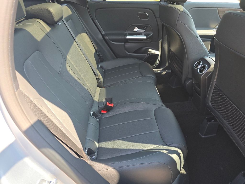 New 2026 Silver Mercedes-Benz GLA 250 image 20