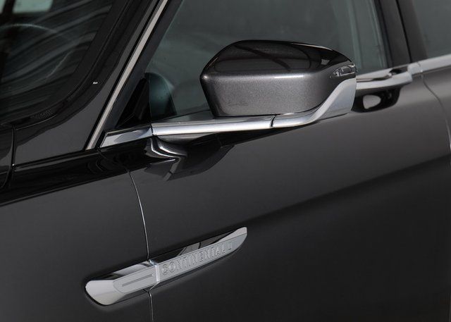 2018 Lincoln Continental Premiere photo 26