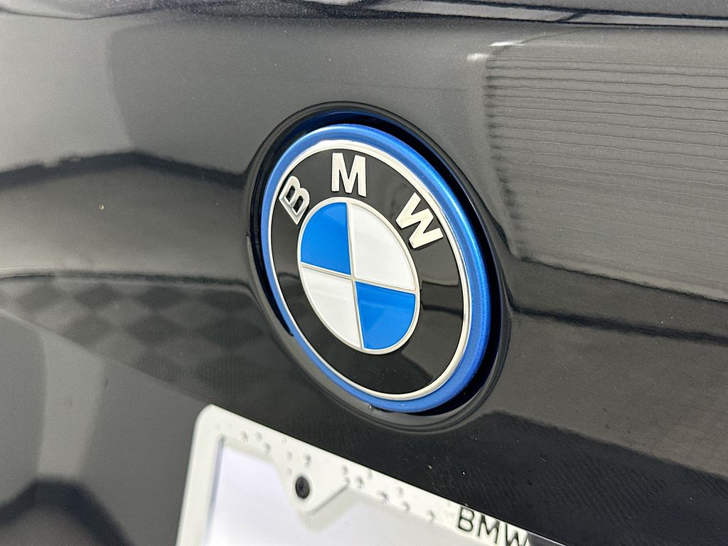 Thumbnail: 2026 BMW X5 - 22