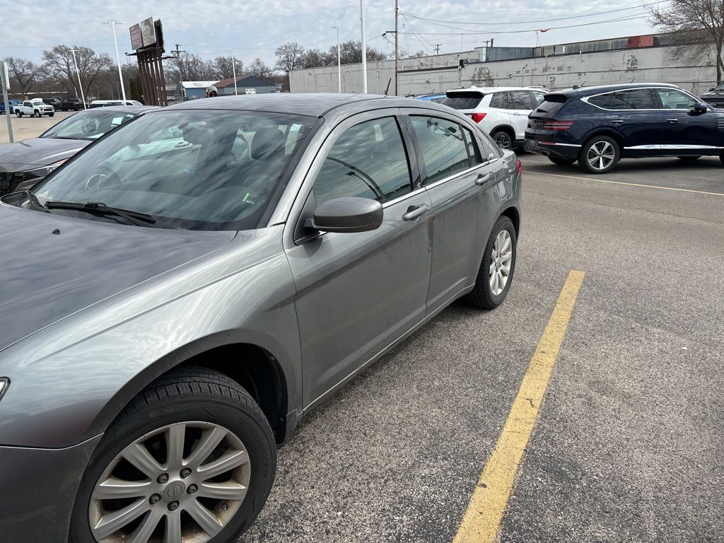 View vehicle photo 7