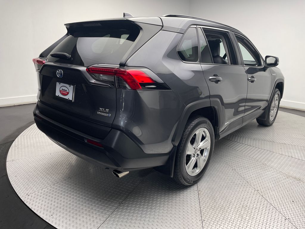 2021 Toyota RAV4 XLE Premium 5