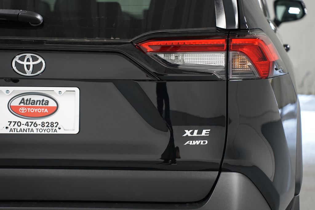 Thumbnail: 2025 Toyota RAV4 - 10
