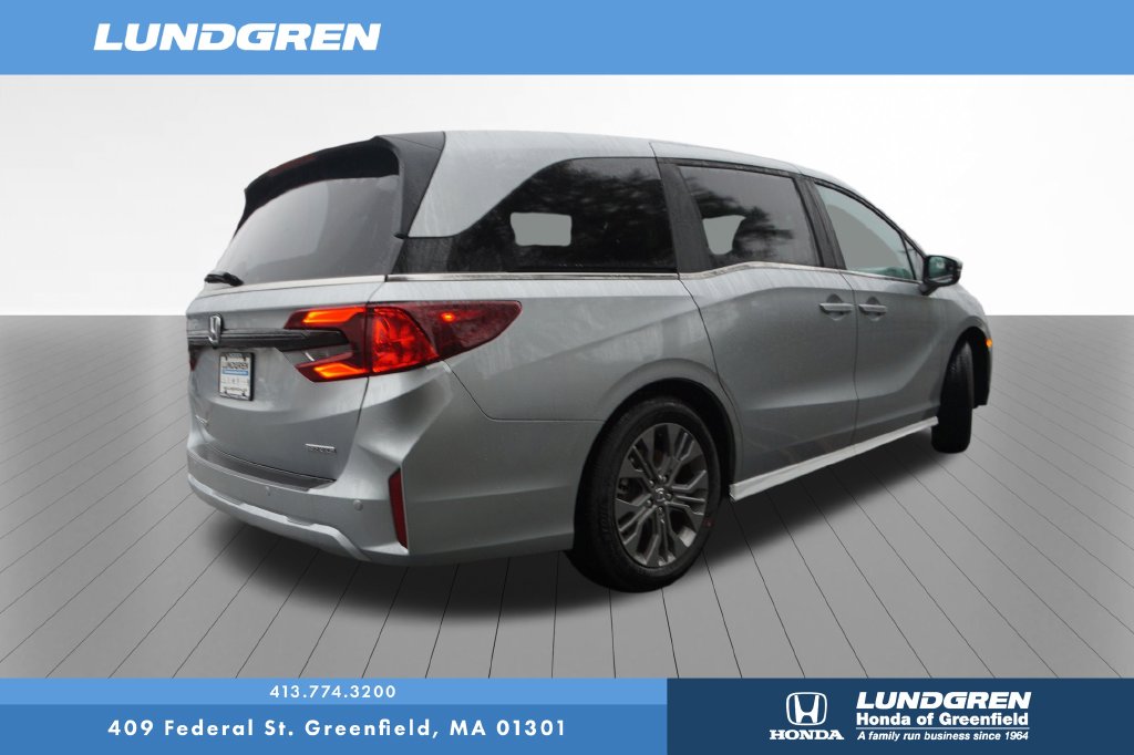 2026 Honda Odyssey Touring - Photo 8