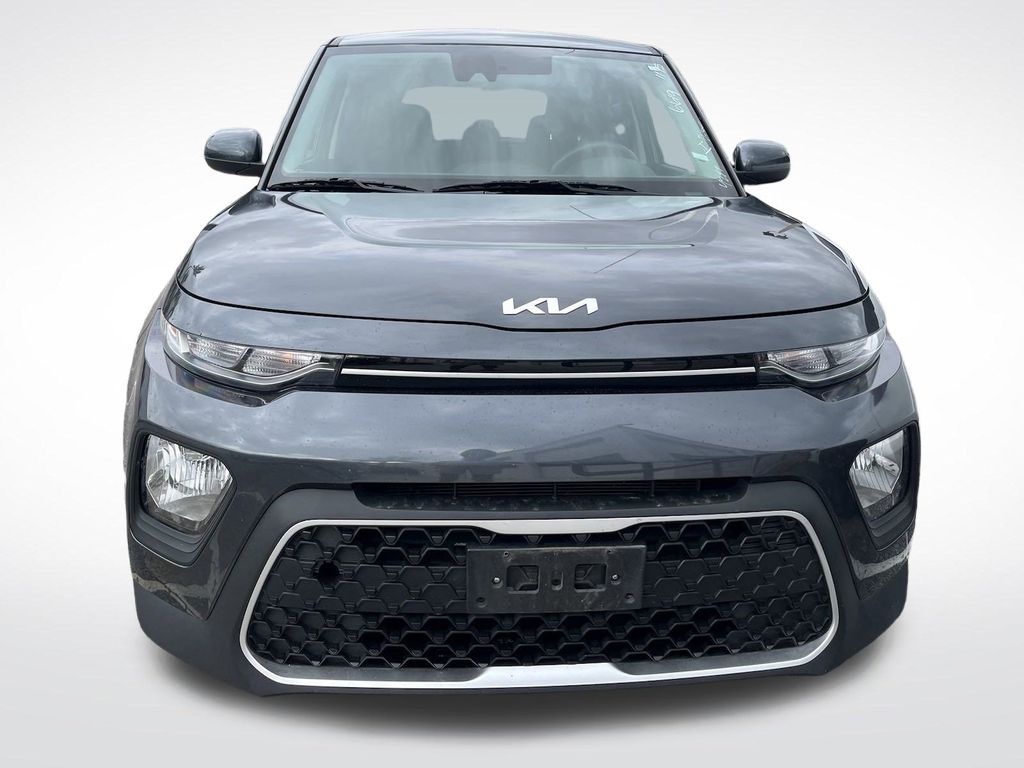 2022 Kia Soul LX 2