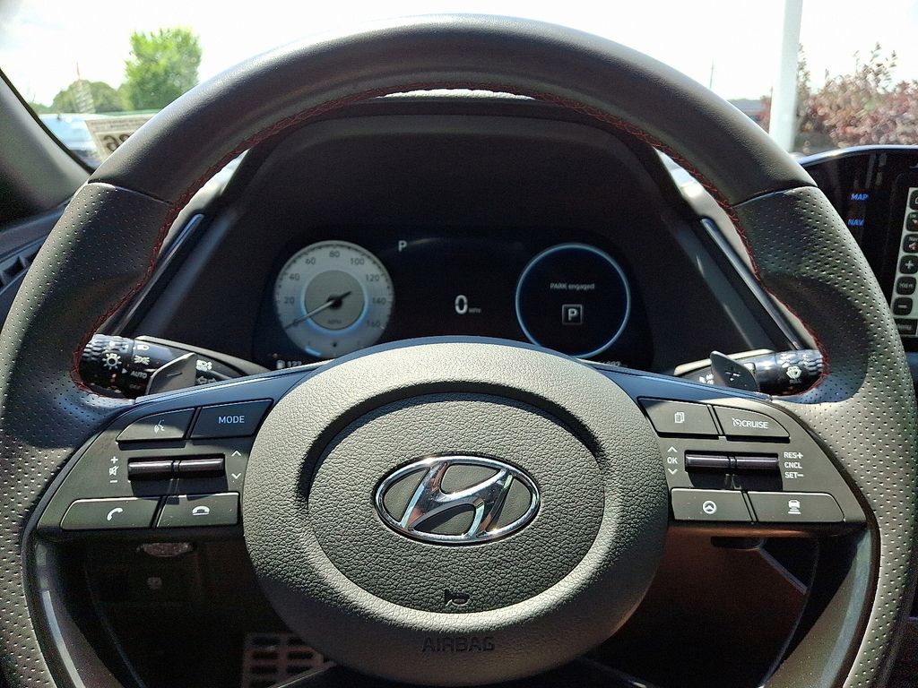 Thumbnail: 2022 Hyundai Sonata - 21