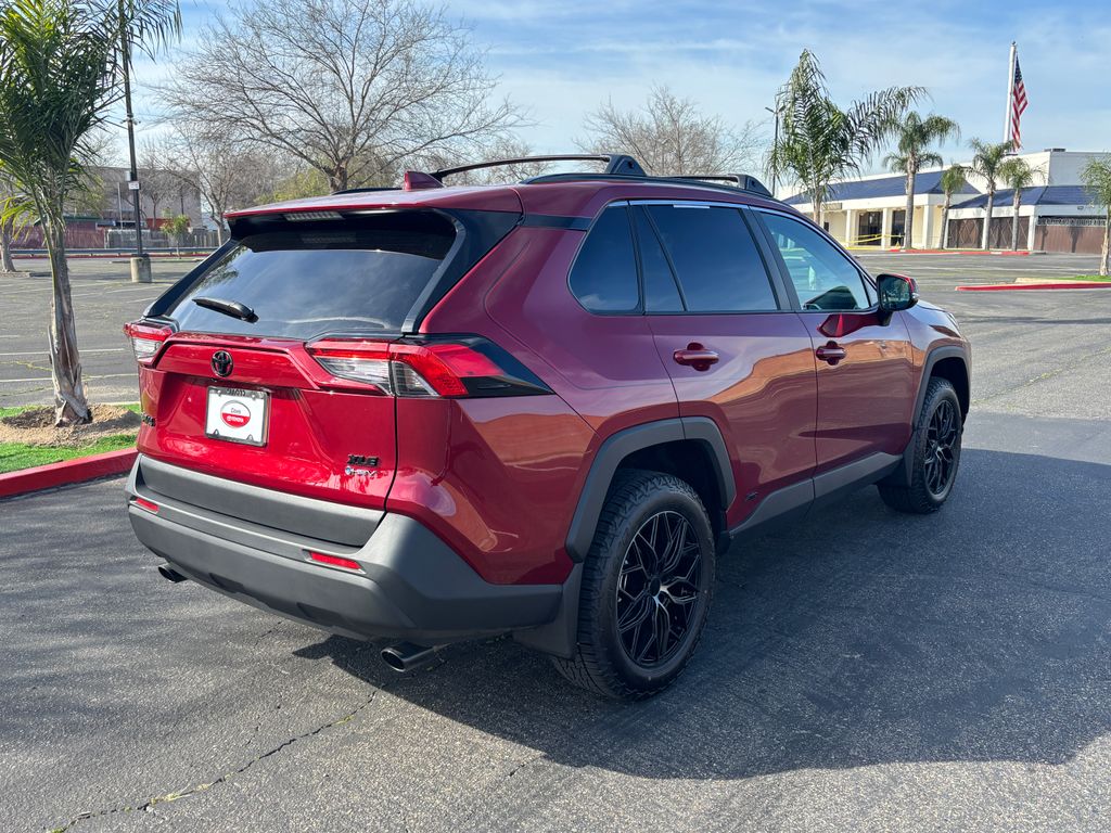 Thumbnail: 2025 Toyota RAV4 - 5