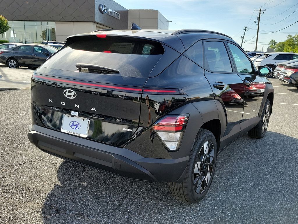 2024 Hyundai Kona SEL 4