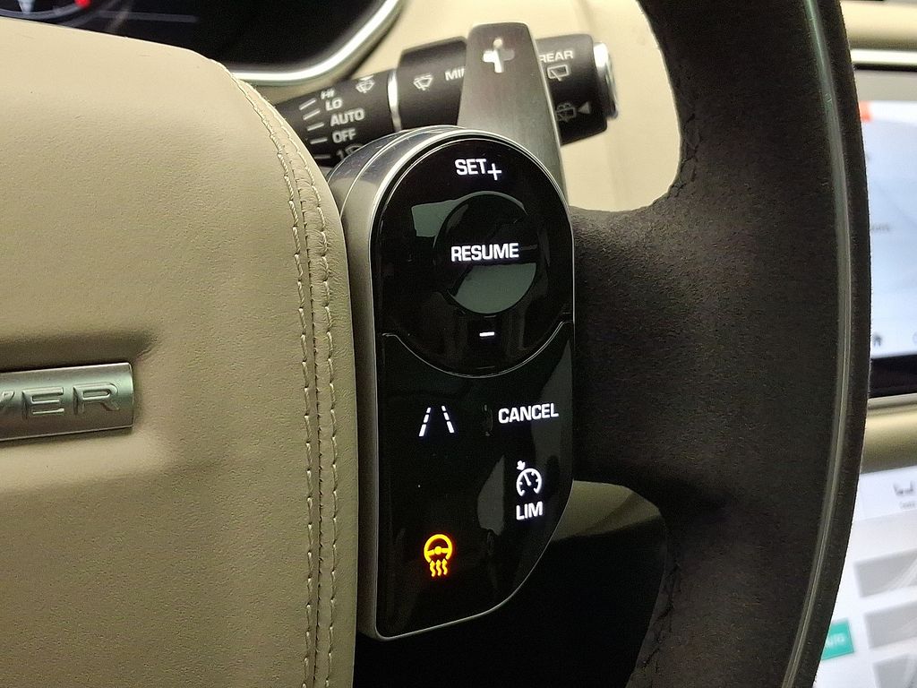 Thumbnail: 2022 Land Rover Range Rover Sport - 24