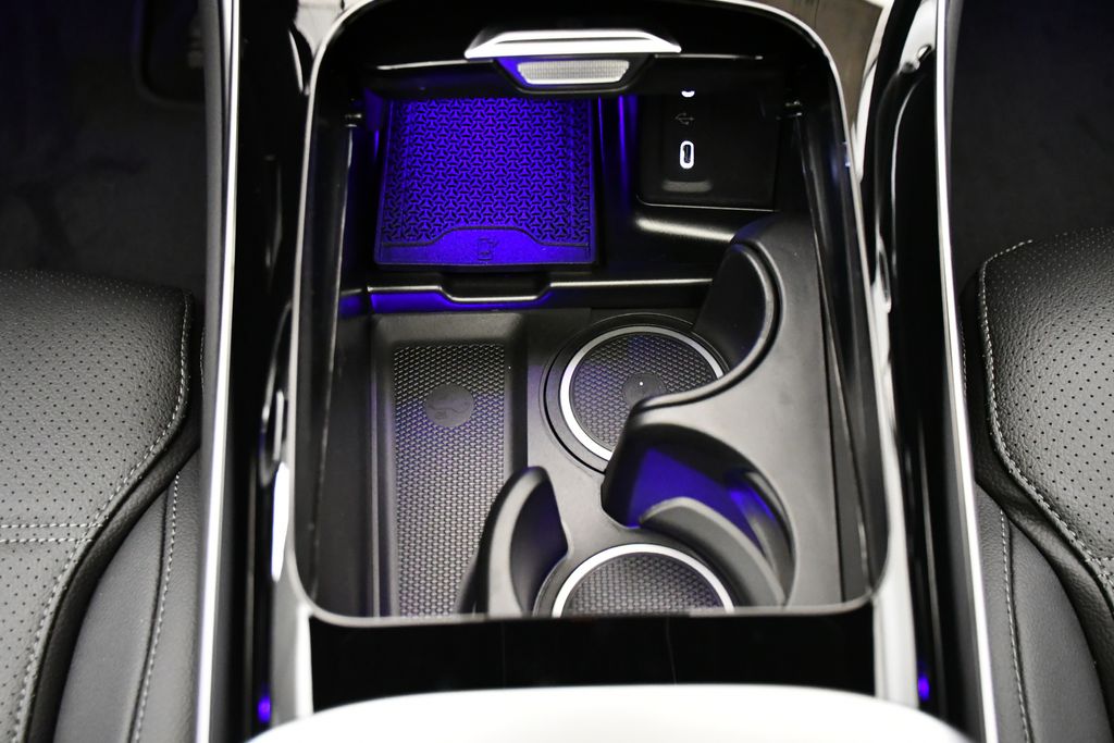 Thumbnail: 2026 Mercedes-Benz GLC - 30