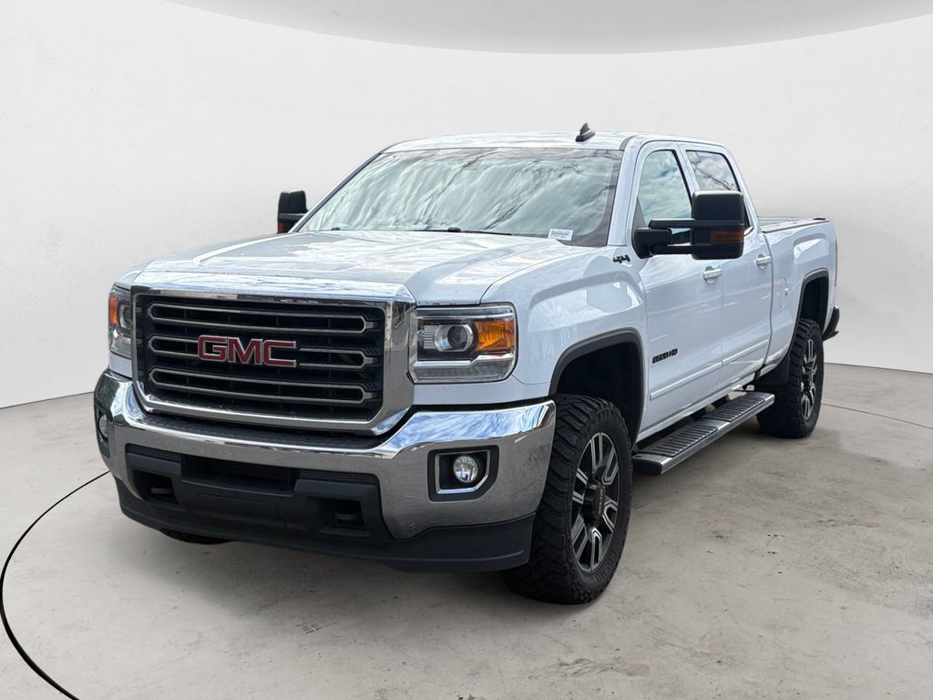 Summit White 2017 GMC Sierra 2500HD Pickup Truck Four-Wheel Drive 6-Speed Automatic Overdrive