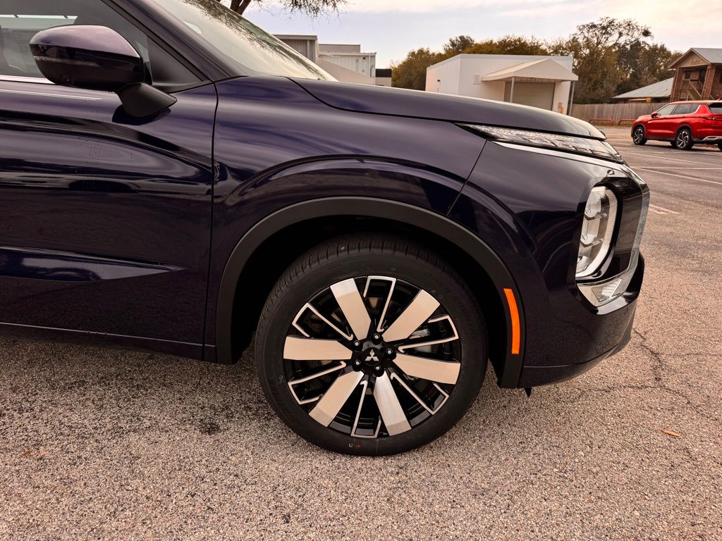 New 2026 Mitsubishi Outlander SUV