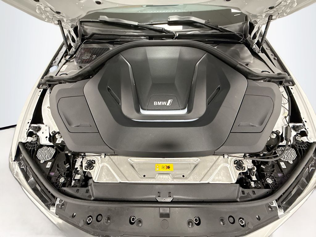 Thumbnail: 2023 BMW i4 - 28