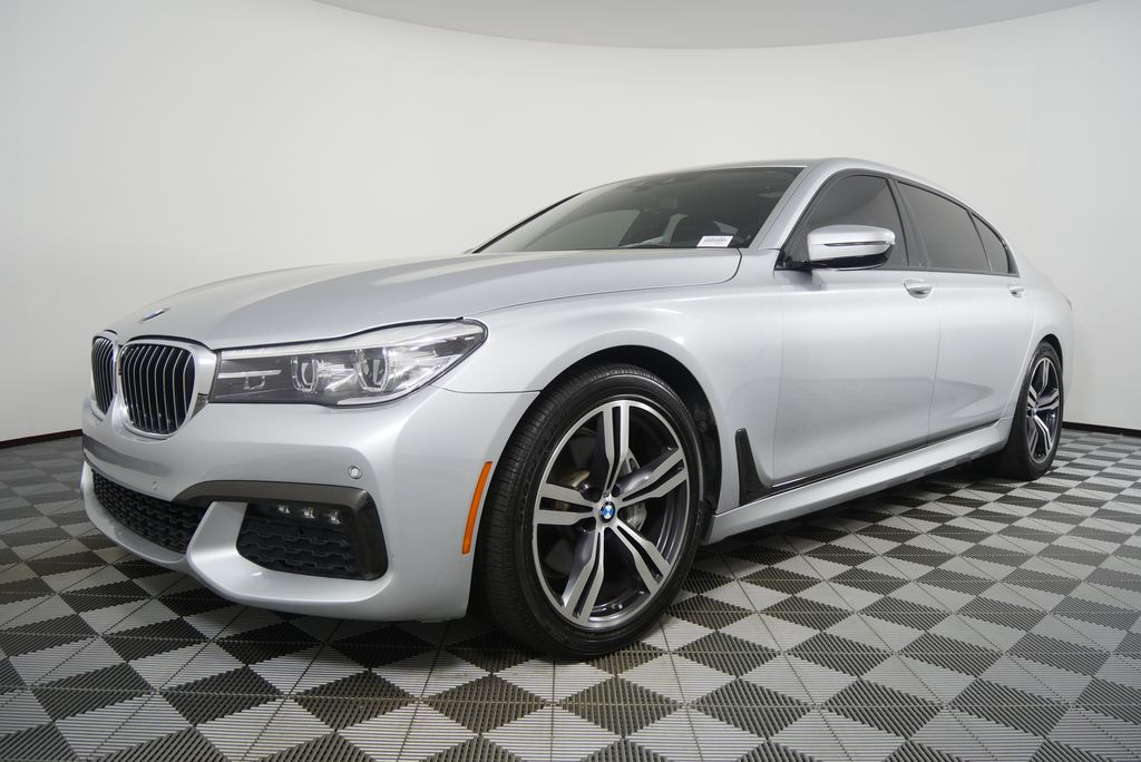 Thumbnail: 2019 BMW 7 Series - 7