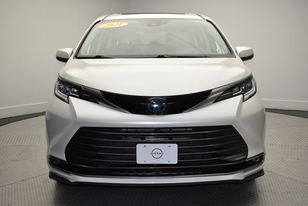 Thumbnail: 2021 Toyota Sienna - 2