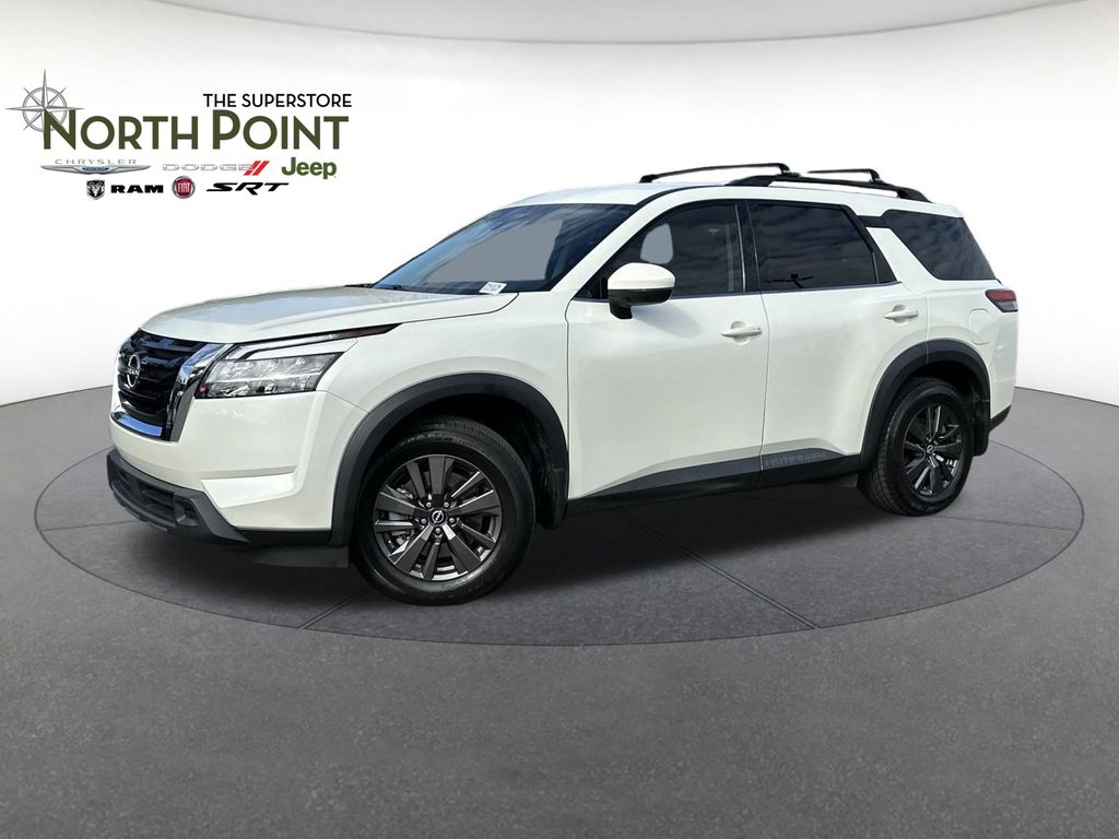 2022 Nissan Pathfinder SV FWD