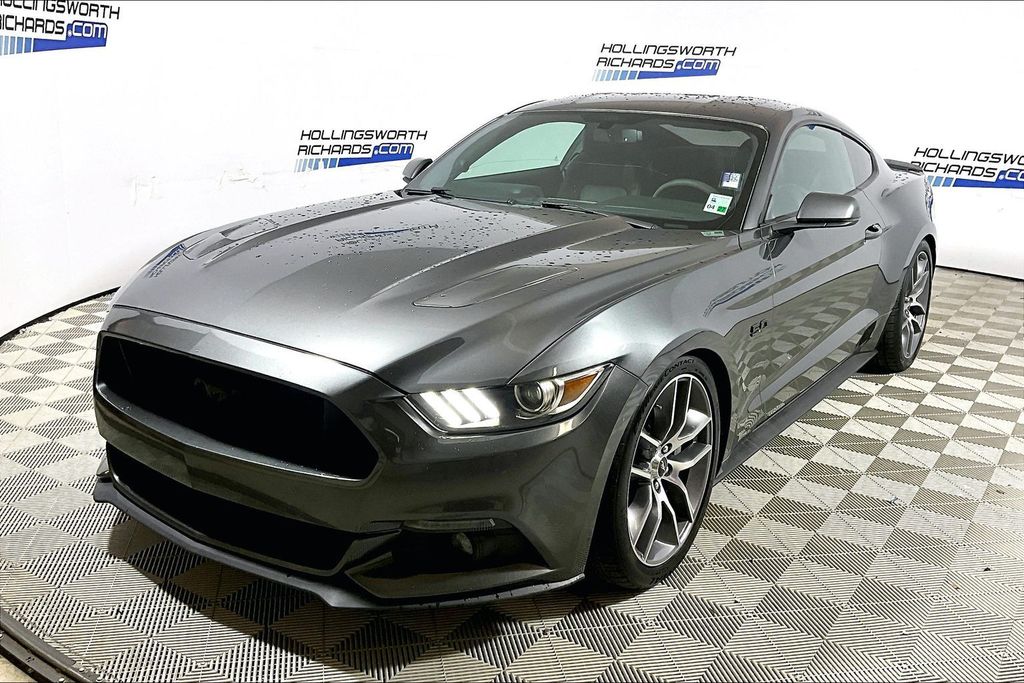 2016 Ford Mustang GT Premium Coupe RWD