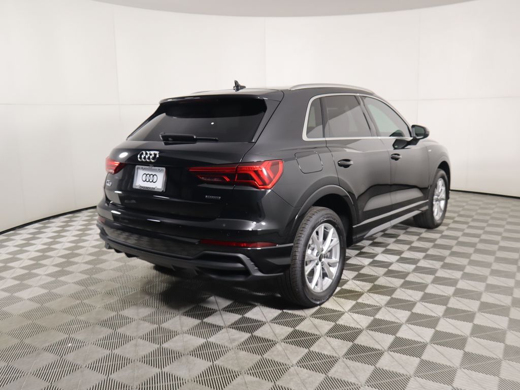 Thumbnail: 2025 Audi Q3 - 5