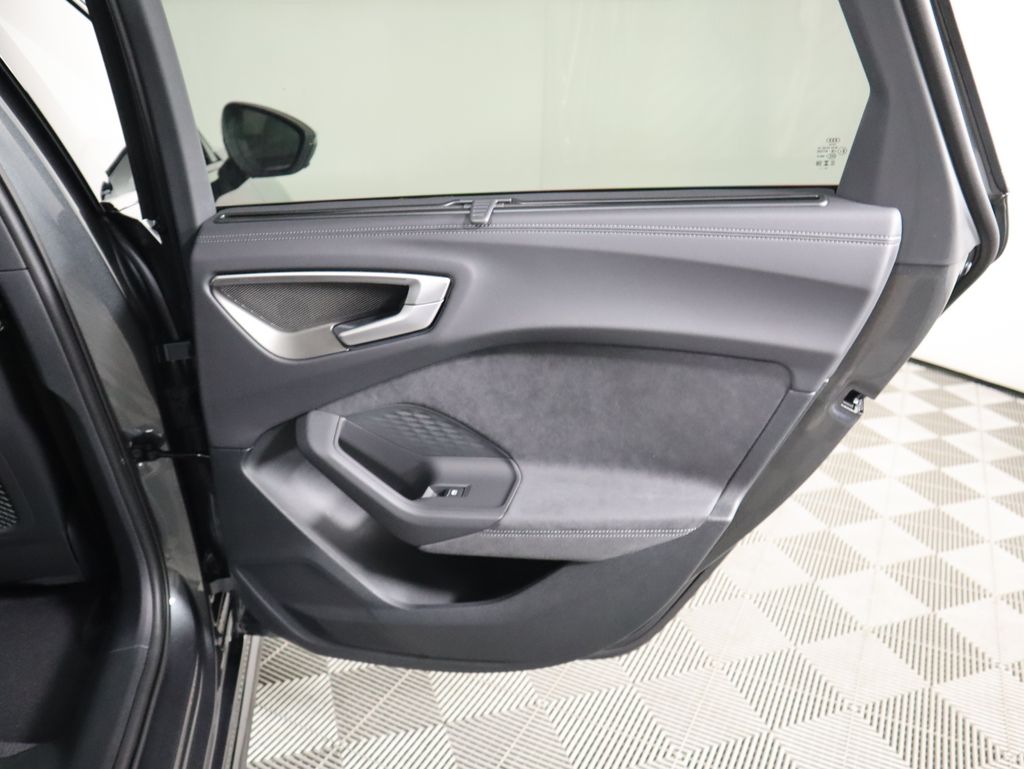 Thumbnail: 2025 Audi S5 - 29