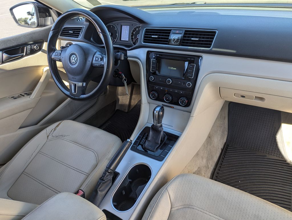 2013 Volkswagen Passat TDI SE 33