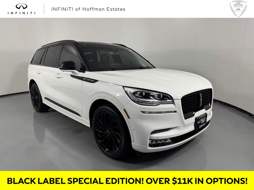 Pristine White Metallic Tri-Coat 2023 Lincoln Aviator SUV / Crossover All-Wheel Drive Automatic