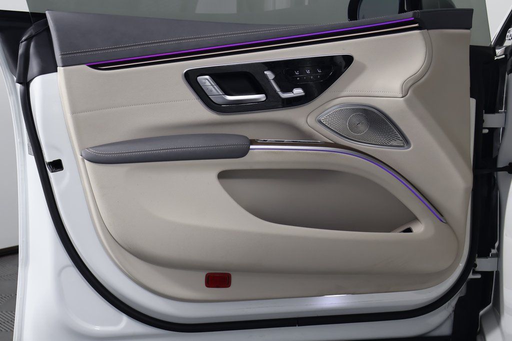 Thumbnail: 2023 Mercedes-Benz EQS - 12