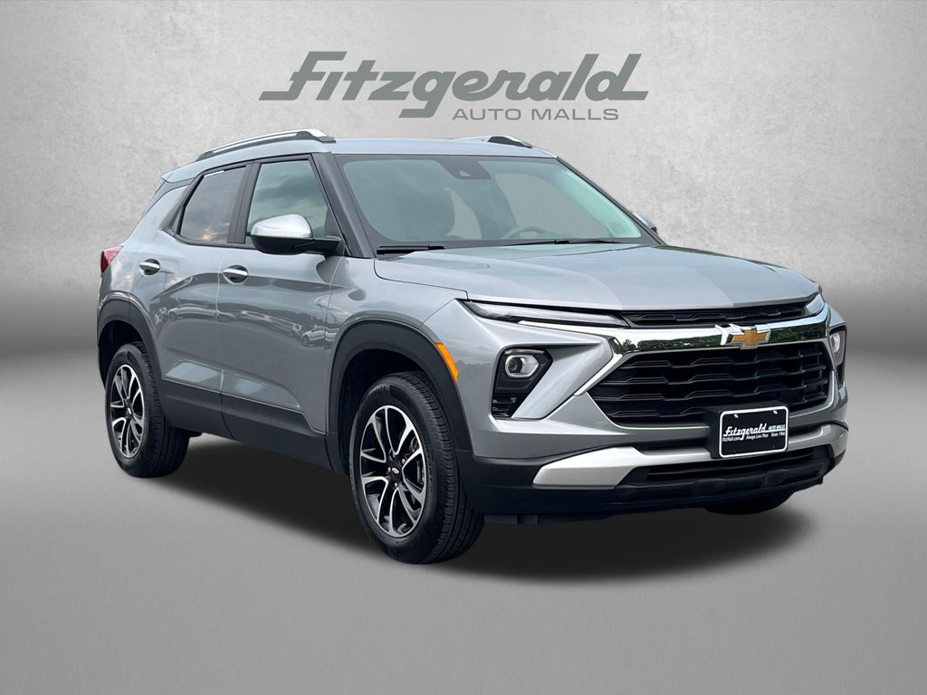 Sterling Gray Metallic 2026 Chevrolet Trailblazer SUV / Crossover Four-Wheel Drive 9-Speed Automatic