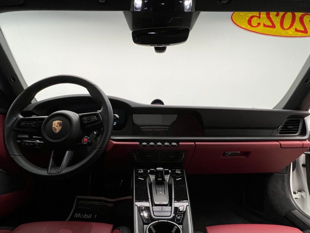 Thumbnail: 2025 Porsche 911 - 6